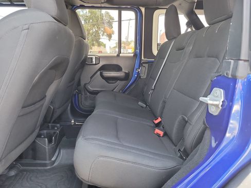 Used 2019 Jeep Wrangler Unlimited Sport S AWD/4WD image 9