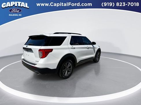 Used 2023 Ford Explorer XLT w/ Equipment Group 202A image 8