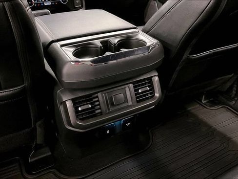 Used 2025 Ford F150 Lariat AWD/4WD image 32