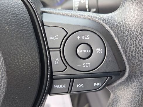 Used 2021 Toyota Corolla LE FWD image 24