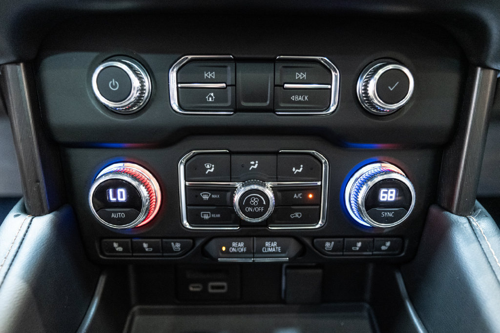 Used 2021 GMC Yukon AT4 AWD/4WD image 29
