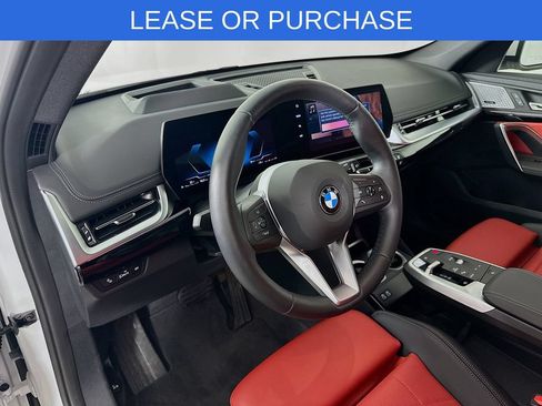 Used 2025 BMW X1 xDrive28i AWD/4WD image 11