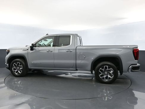 Used 2025 GMC Sierra 1500 SLE w/ Preferred Package image 2