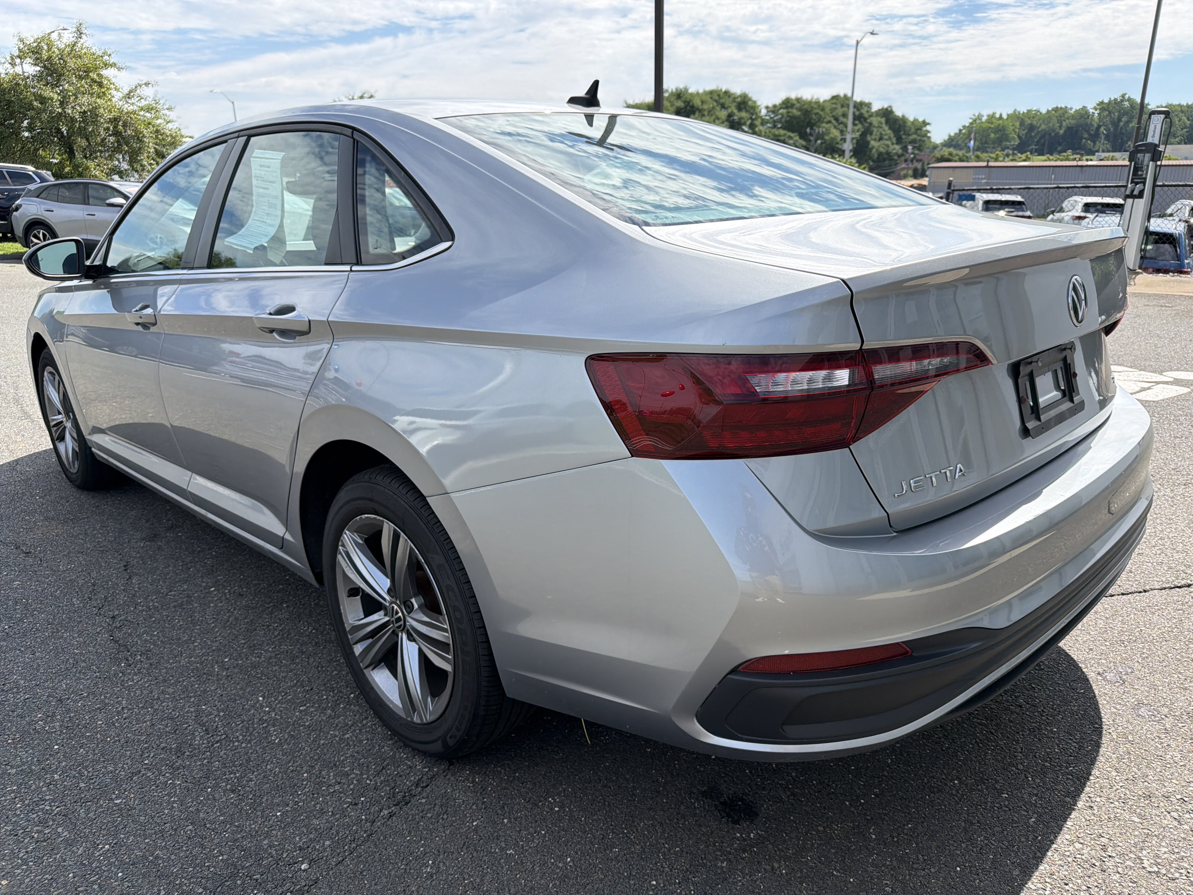 Certified 2024 Volkswagen Jetta SE FWD image 6