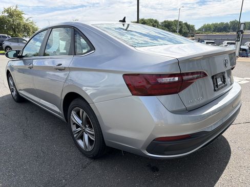 Certified 2024 Volkswagen Jetta SE FWD image 6