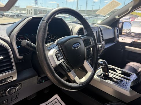 Used 2019 Ford F150 Lariat w/ Equipment Group 502A Luxury AWD/4WD image 34