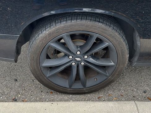 Used 2017 Dodge Challenger SXT w/ Blacktop Package image 9