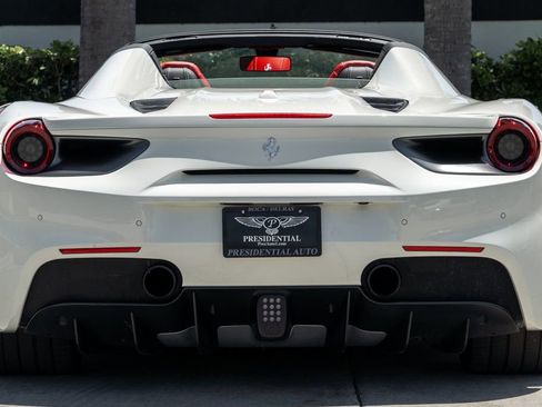 Used 2019 Ferrari 488 Spider image 6