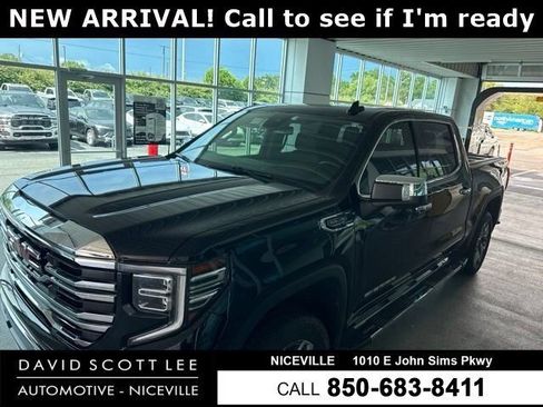 Used 2024 GMC Sierra 1500 SLT w/ SLT Premium Plus Package AWD/4WD image 1