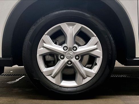 Used 2023 Honda HR-V LX image 7