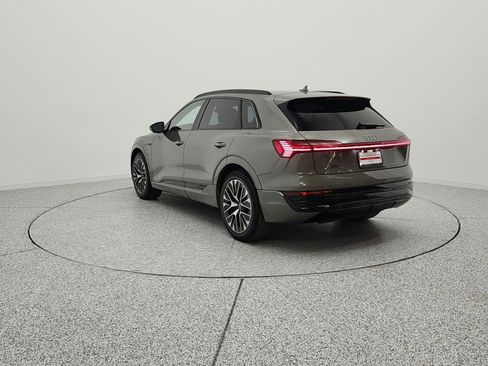 Used 2024 Audi Q8 e-tron Premium Plus w/ Premium Plus Package AWD/4WD image 7