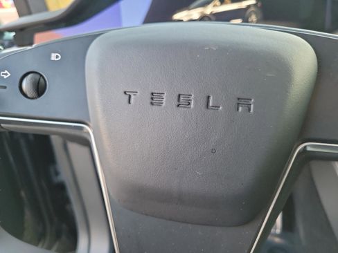 Used 2023 Tesla Model X AWD/4WD image 25