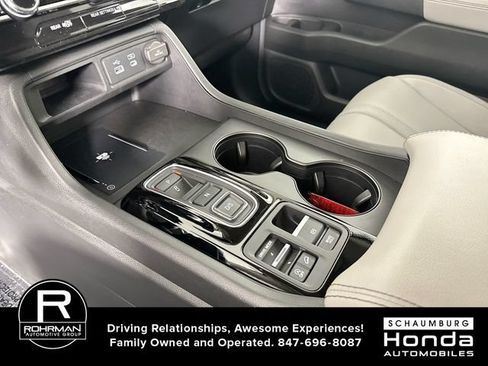 Used 2025 Honda Pilot EX-L image 18