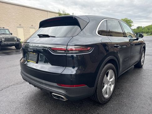 Used 2020 Porsche Cayenne E-Hybrid w/ Premium Plus Package AWD/4WD image 12