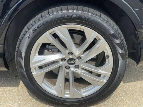Used 2021 Audi Q7 2.0T Premium Plus AWD/4WD image 7