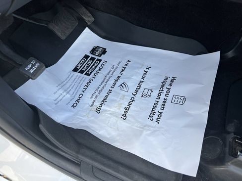 Used 2018 Jeep Grand Cherokee Altitude RWD image 17