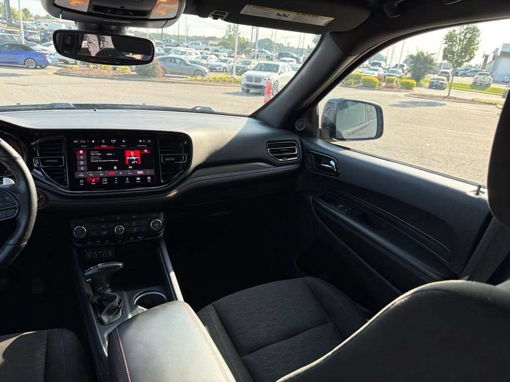 Used 2025 Dodge Durango GT AWD/4WD image 29