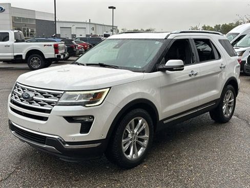 Used 2018 Ford Explorer Limited w/ Equipment Group 301A image 2