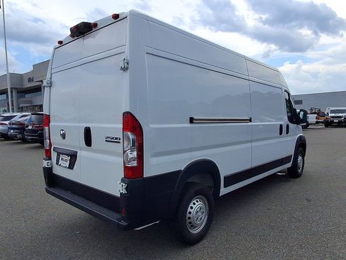 Used 2026 RAM ProMaster 2500 w/ Convenience Group FWD image 31