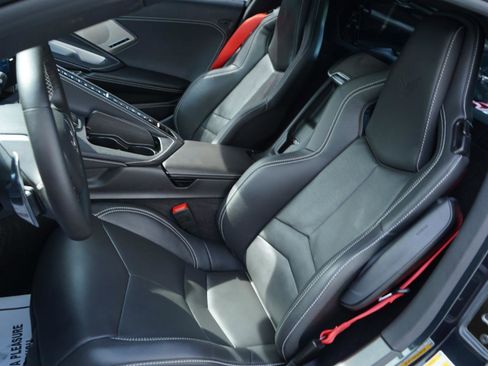 Used 2024 Chevrolet Corvette Stingray Preferred Cpe w/ Z51 Performance Package RWD image 20