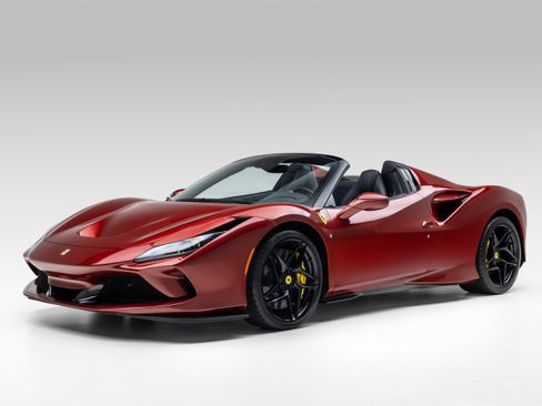 Certified 2022 Ferrari F8 Tributo RWD image 2