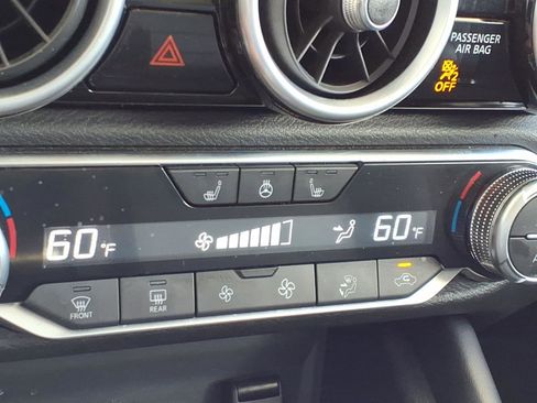 Used 2025 Nissan Sentra SR w/ SR Premium Package FWD image 13