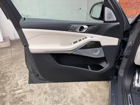 New 2026 BMW X7 M60i image 11