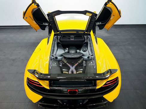 Used 2015 McLaren 650S Coupe image 12