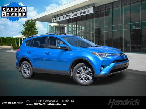Used 2018 Toyota RAV4 XLE AWD/4WD image 1