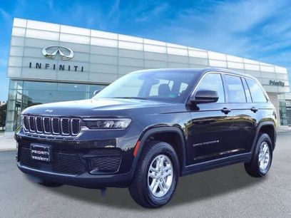 Used 2023 Jeep Grand Cherokee Laredo