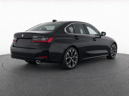Used 2025 BMW 330i Sedan RWD image 3