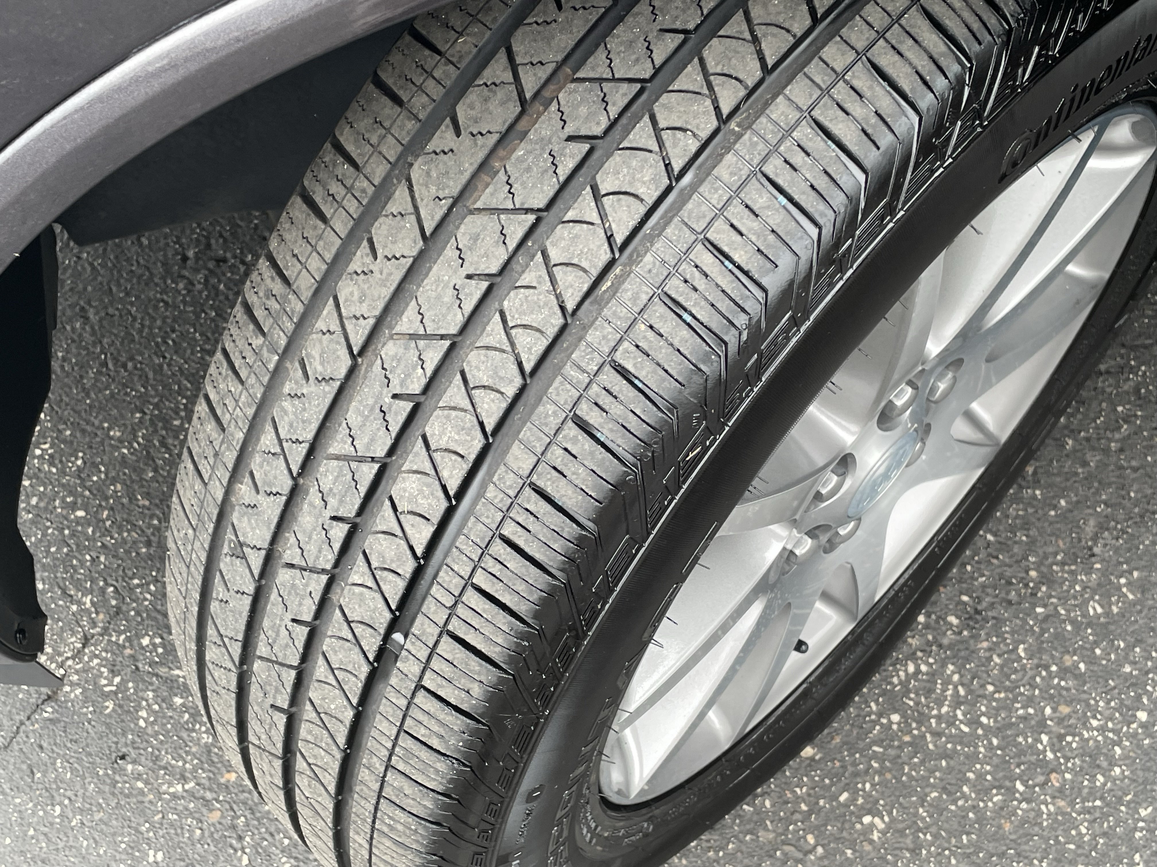 Used 2017 Buick Enclave Leather AWD/4WD image 10