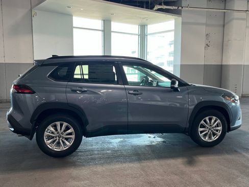 New 2026 Toyota Corolla Cross LE AWD/4WD image 11