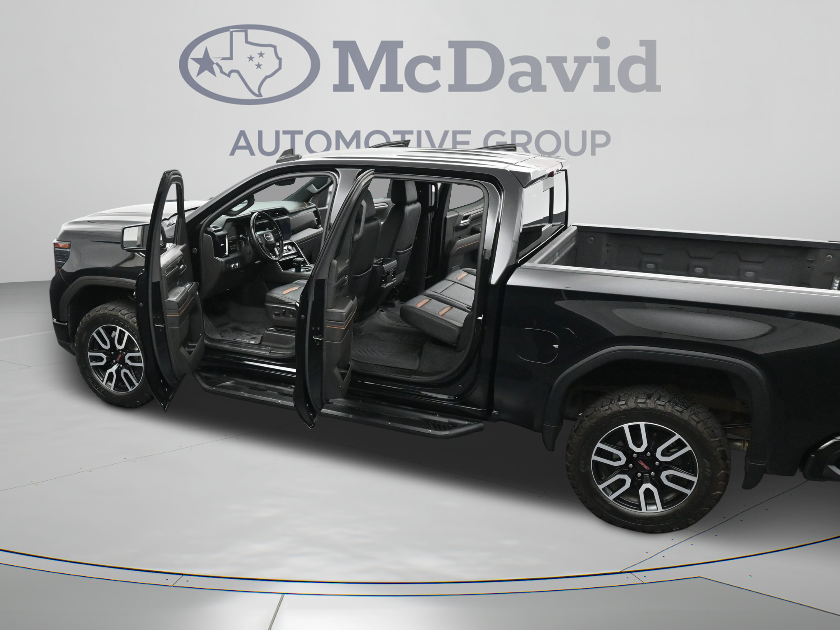 Used 2024 GMC Sierra 1500 AT4 w/ Technology Package AWD/4WD image 44