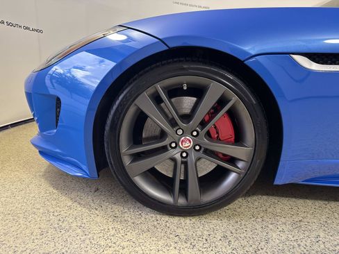 Used 2017 Jaguar F-TYPE S British Design Edition RWD image 9