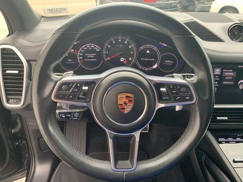 Used 2019 Porsche Cayenne S image 27