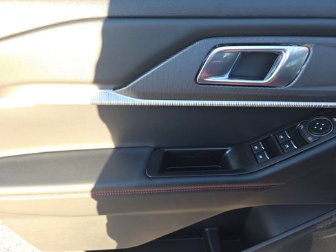 Used 2026 Ford Explorer ST-Line AWD/4WD image 14