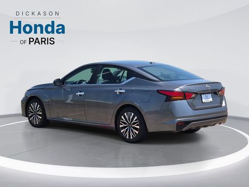 Used 2025 Nissan Altima 2.5 SV FWD image 7