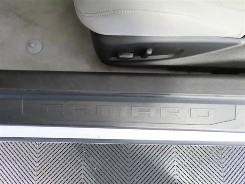 Used 2023 Chevrolet Camaro LT RWD image 18