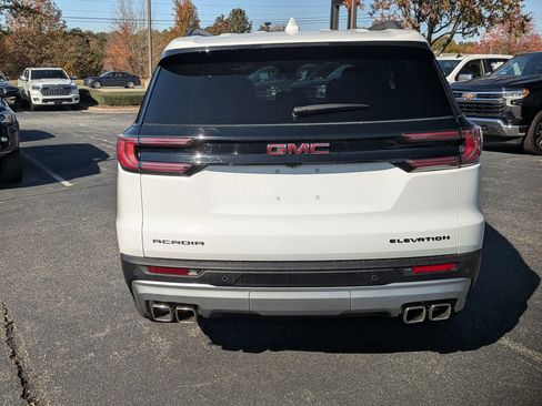 Certified 2025 GMC Acadia Elevation image 8