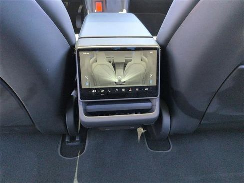 Used 2024 Tesla Model 3 Long Range AWD/4WD image 8