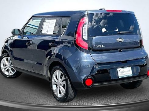 Used 2016 Kia Soul + w/ Audio Package FWD image 4