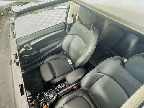 Certified 2024 MINI Cooper S image 22