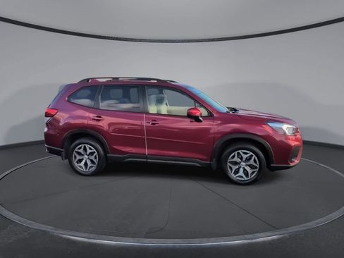 Used 2019 Subaru Forester Premium image 9