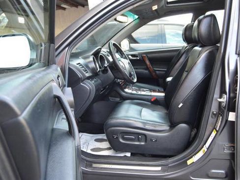 Used 2012 Toyota Highlander Limited w/ Tow Pkg AWD/4WD image 49