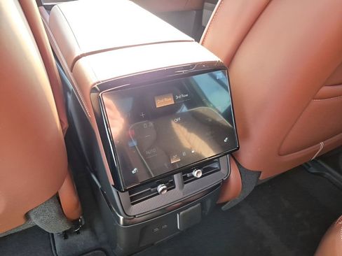 New 2026 Cadillac Vistiq Premium Luxury w/ LPO, Floor Liner Package AWD/4WD image 22