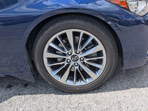 Used 2022 INFINITI Q50 Luxe w/ Cargo Package RWD image 11