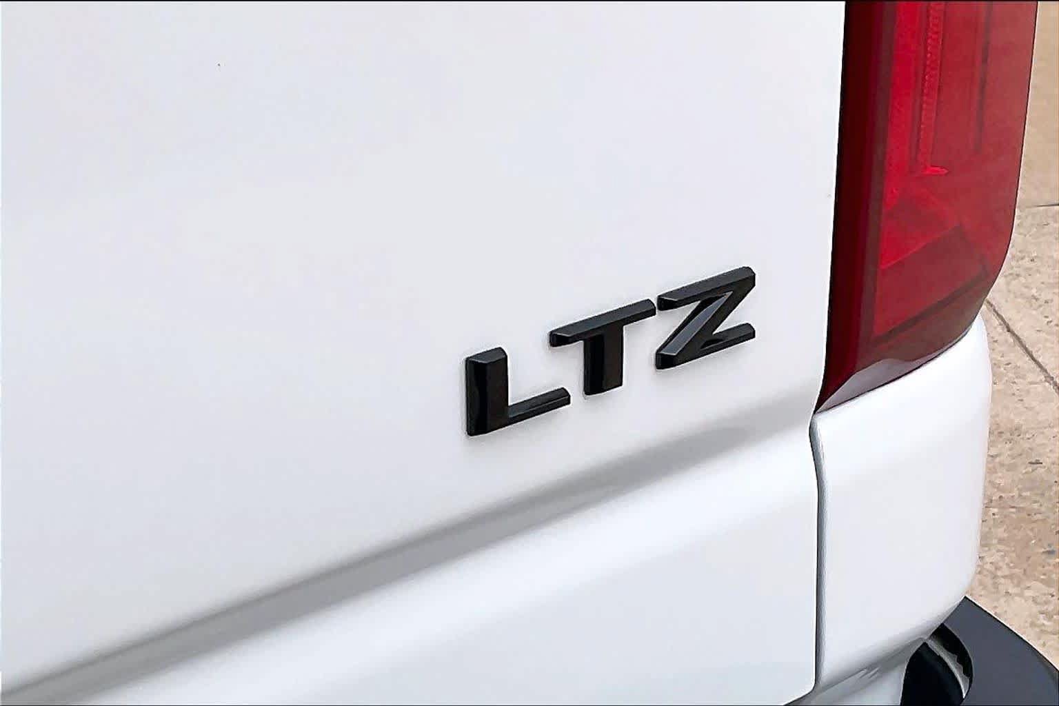 Certified 2024 Chevrolet Silverado 2500 LTZ w/ LTZ Plus Package AWD/4WD image 11