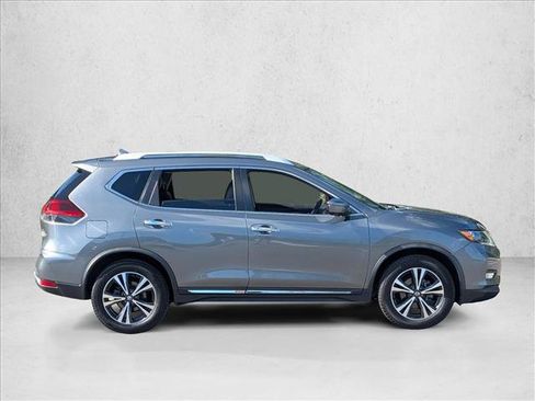 Used 2018 Nissan Rogue SL FWD image 4