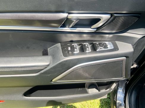 Used 2025 Kia Telluride S FWD image 15